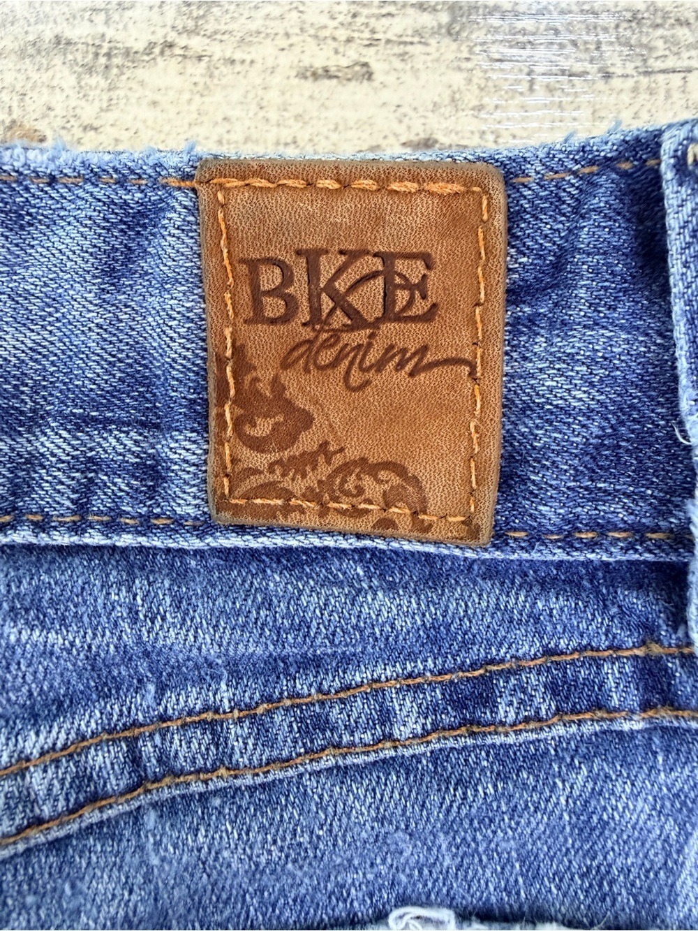 BKE Faded Out Women’s Denim Shorts Size 30 - Picture 7 of 12
